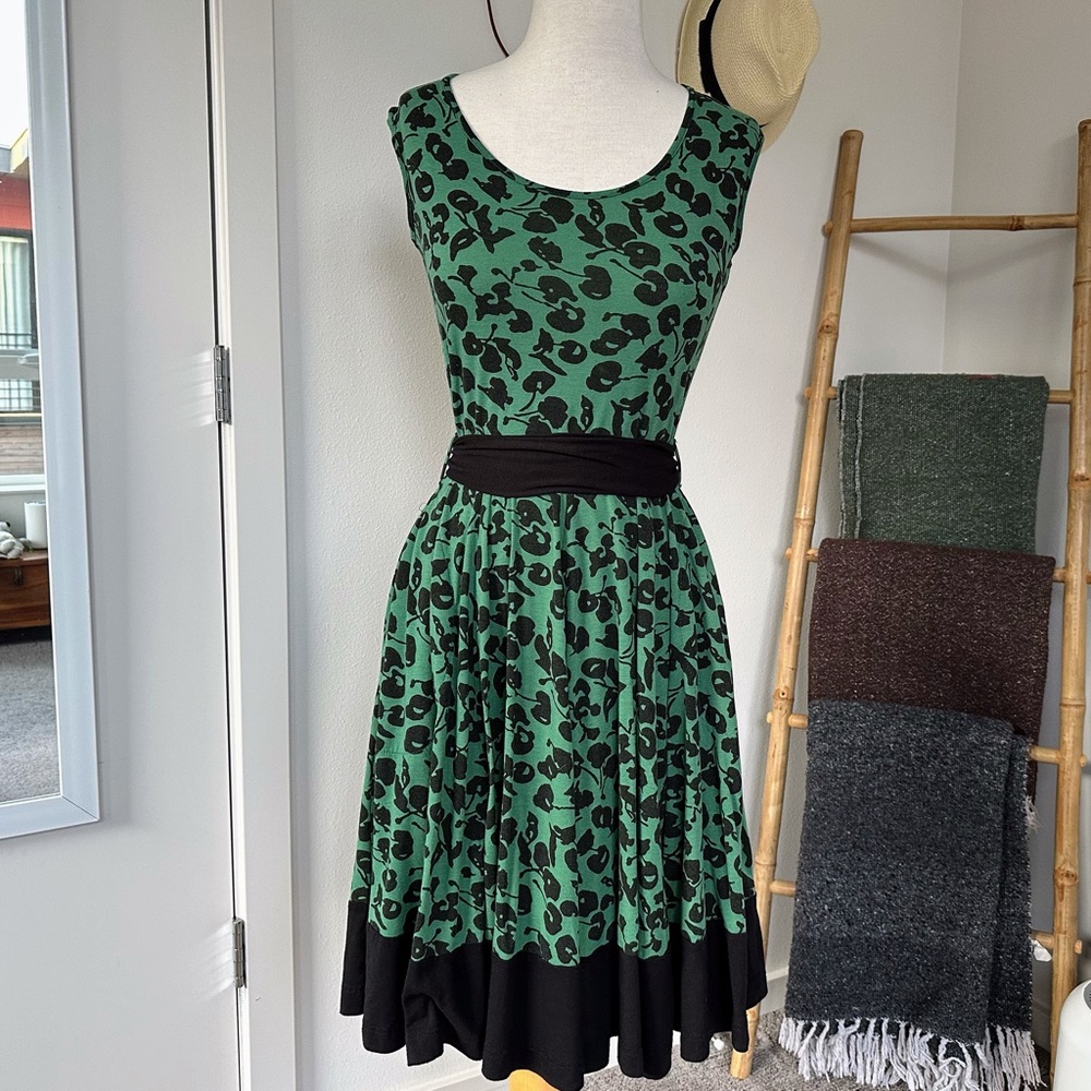 Effie’s Heart Mistic Dress in Maraschino, Medium